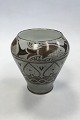 Rosenthal Selb 
Bavaria Vase 
with brown 
decoration with 
fish. Measures 
18 cm / 7 3/32 
in.