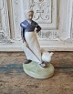 Royal 
Copenhagen 
Figure, Goose 
girl 
No. 528, 
Factory frist
Height 18.5 
cm.
Design: 
Christian ...
