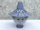 Bjørn Wiinblad, 
Figure / Vase, 
V.13 - 717, 
Blue and pink 
decoration, 
18cm high, 17cm 
in diameter ...