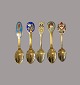 Christmas 
spoons 
1992.1985,1959,1981,1952
Anton 
Michelsen
925 S
1992 1100 KR. 
, the others 
800 ...