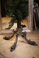 Decorative old Christmas tree base in patinated bronze with fine details.H: 42cm. -Bottom: ...