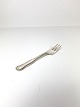 Cake fork in sterling silver by Georg Jensen. 
5000m2 showroom.
Great condition
