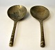 A pair of Asian 
bronze spoons, 
19th century. 
Shaft with 
decorations. 
Length: 22 cm.
NB: Sold ...