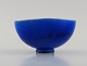 Berndt Friberg (1899-1981) for Gustavsberg Studiohand. Skål på fod i glaseret 
keramik. Smuk glasur blå nuancer. 1960