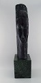 Amedeo Clemente 
Modigliani 
(1884–1920) 
d´après. "Tête 
de jeune 
femme". Large 
bronze 
sculpture in 
...