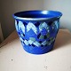 Evely Noval: Ceramic flowerpot in blue colours