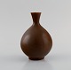 Berndt Friberg (1899-1981) for Gustavsberg Studiohand. Vase in glazed ceramics. 
Beautiful glaze in brown shades. 1960s.
