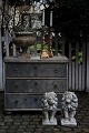 Old painted chest of drawers from around 1900 with 3 drawers , gray marbled and 
has a super nice patina...