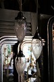 Jugend ceiling 
lamp from 1910 
with socket in 
patinated brass 
and beautiful 
drop-shaped 
glass ...