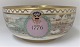 Royal 
Copenhagen. 
Porcelain bowl. 
USA 1776-1976. 
Diameter 33 cm. 
Height 15 cm. 
2500 have been 
...