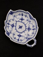Blue fluted dish 1/547