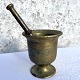 Brass mortar 
with pestle. 
10.5 cm in 
diameter, 11.5 
cm high, pistil 
length 17.5 cm 
*Nice patina*