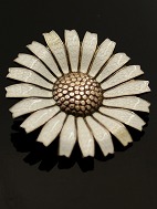 Michelsen daisy brooch
