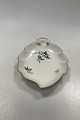 Bing and 
Grondahl 
Butterfly 
Leaf-shaped 
Cake Dish No 
199. Measures 
25 cm (9.84 
in).