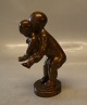 Kai Nielsen no 
17 Gilt Bronze 
Standing Boy 
with baby 15.5  
cm
Kai Nielsen 
1882-1924 (KN)  
Bronce