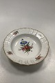 Antique Royal 
Copenhagen 
Saxon Flower 
Light Deep 
Plate
Måler 24cm / 
9.45 inch
From ...