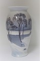 Bing & 
Grondahl. Vase. 
Model 8531/370. 
Height 25 cm. 
(1 quality)