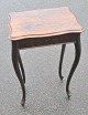 Nyrococo sewing 
table in 
mahogany, 19th 
century 
Denmark. With 
capriole legs. 
Folding plate, 
...