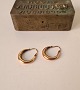 Vintage earrings in 8 kt goldStamped 333Length 21 mm.
