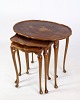 Set of 3 insert tables with neo-rococo-style marquetry from around the 1960s.Large size in cm: ...