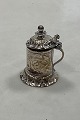 Beer mug in 
miniature 
version in 
silver. Made in 
the 19th 
century. No 
damages. H. 4.5 
cm (1.77 ...