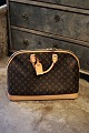 Vintage Louis 
Vuitton Alma 
handbag / 
travel bag in 
Monogram 
Macassar Canvas 
and leather.
H: ...