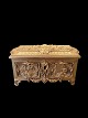 Antique 
Victorian 
ormalu guilded 
jewellery 
casket. 
Commemorate 
Queen Victoria 
diamond jubilee 
...