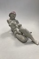 Michael 
Andersen 
Stoneware 
Figurine of 
Young Lady with 
Child
Measures 40cm 
lang og 23cm 
høj ...