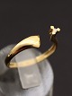 18 carat gold ring