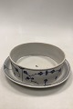 Antique Royal 
Copenhagen Blue 
Fluted Plain  
interior part 
for an Icebell 
or?
Measures  18.8 
cm ...