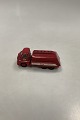 Red Vilmer Bedford Esso van. In good condition. Made in Denmark in the 1950s. Measures:  4,5 cm ...