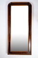 Mirror of 
hand-polished 
mahogany, made 
in Denmark from 
around the 
1890s.
Dimensions in 
cm: ...