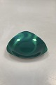 Danish 
Triangular 
Stainless Steel 
Dish in Green
Measures 
12,5cm / 4.92 
inch