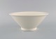 Inkeri Leivo 
(1944-2010) for 
Arabia. 
Harlequin bowl 
in 
cream-colored 
porcelain. ...