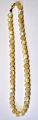 Mother of pearl chain, 20th century. Length: 47 cm.