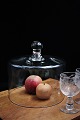 Old mouth-blown 
glass bell with 
knob.
H:22cm. 
Dia:22,5cm.