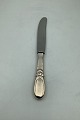Evald Nielsen 
No. 16 Lunch 
knife in Silver 
and steel. 
Måler 19,5cm / 
7.68 inch