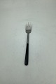 Erik Herlow 
Steel Flatware 
Contrast Cake 
Fork
Measures 
13,5cm / 5.31 
inch