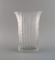 Timo Sarpaneva for Iittala. Vase i klart mundblæst kunstglas. Finsk design, 
1960