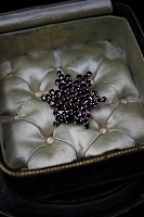 item no: 
Smykke 203