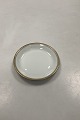 Bing and 
Grondahl 
Hartmann 
Carviar Dish 
No. 332
Measures 6,5cm 
dia / 2.56 inch