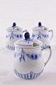 "Empire" Bing & 
Grondahl 
porcelain. B&G 
Empire Mustard 
pot no. 210. 
Height with 
cover 8.5 cm. 3 
...