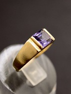 14 carat gold ring