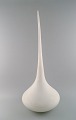 Colossal drop 
shaped Murano 
vase in matt 
white 
mouth-blown art 
glass. Limited 
edition 35/300. 
...