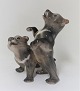 Dahl Jensen. 
Porcelain 
figure. Bears. 
Model 1344. 
Height 14 cm. 
(1 quality)