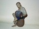Bing & Grøndahl 
has produced 
this fantastic 
figurine of a 
man playing his 
squeeze box. 
...