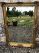 Faceted mirror 
in a nice 
frame. A little 
patina on the 
frame, 
otherwise good 
condition. 
83x60 cm