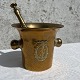 Brass mortar with lion motif, 11.5 cm high, 14 cm in diameter *Nice patina*