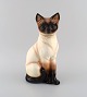 Goebel, West 
Germany. Large 
porcelain cat. 
1970/80s.
Measures: 27.5 
x 16 cm.
In excellent 
...