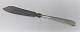 Michelsen. Ida. 
Cake knife. 
Design: Ole 
Hagen. Sterling 
(925). Length 
29.5 cm.